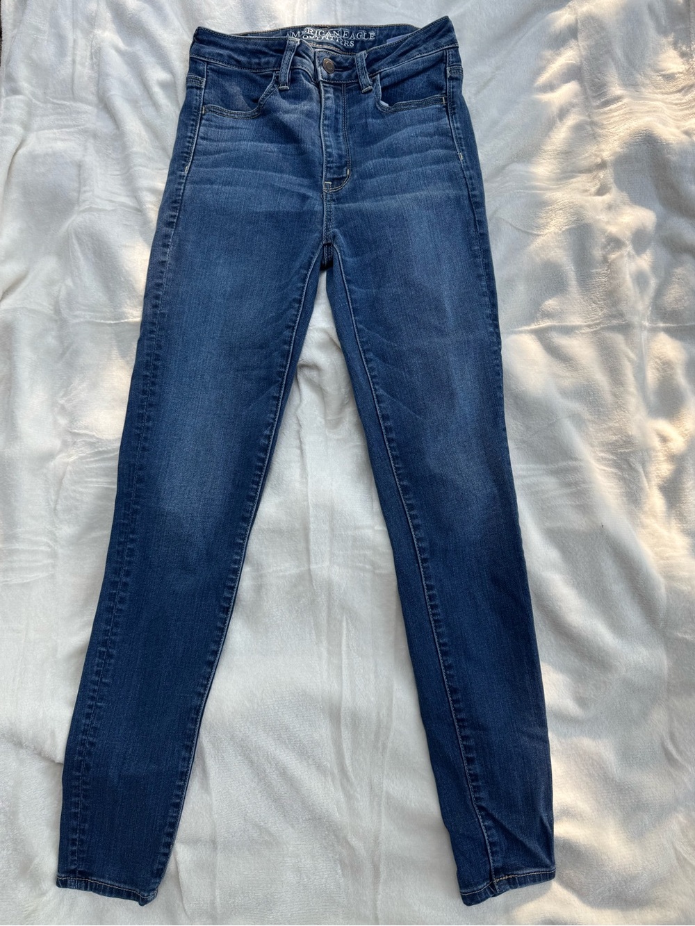 American Eagle Outfitters Women's Dark Wash High-Rise Skinny Jeans